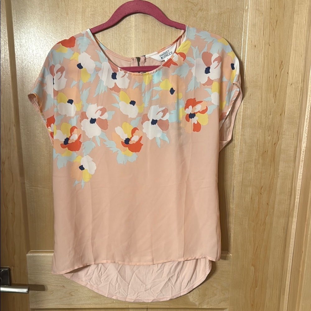 Market & Spruce Zayit Zip Back Top - Blush - Picture 1 of 3
